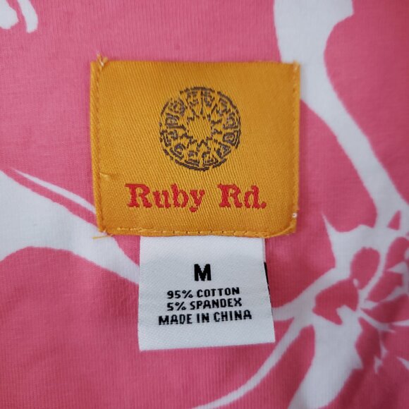 Fun floral top - Picture 2 of 2